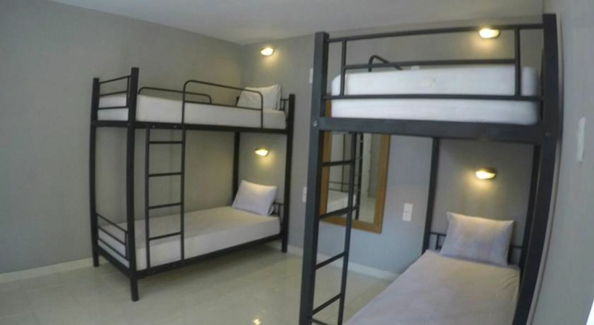 Kuta Beach Hostel Exterior photo